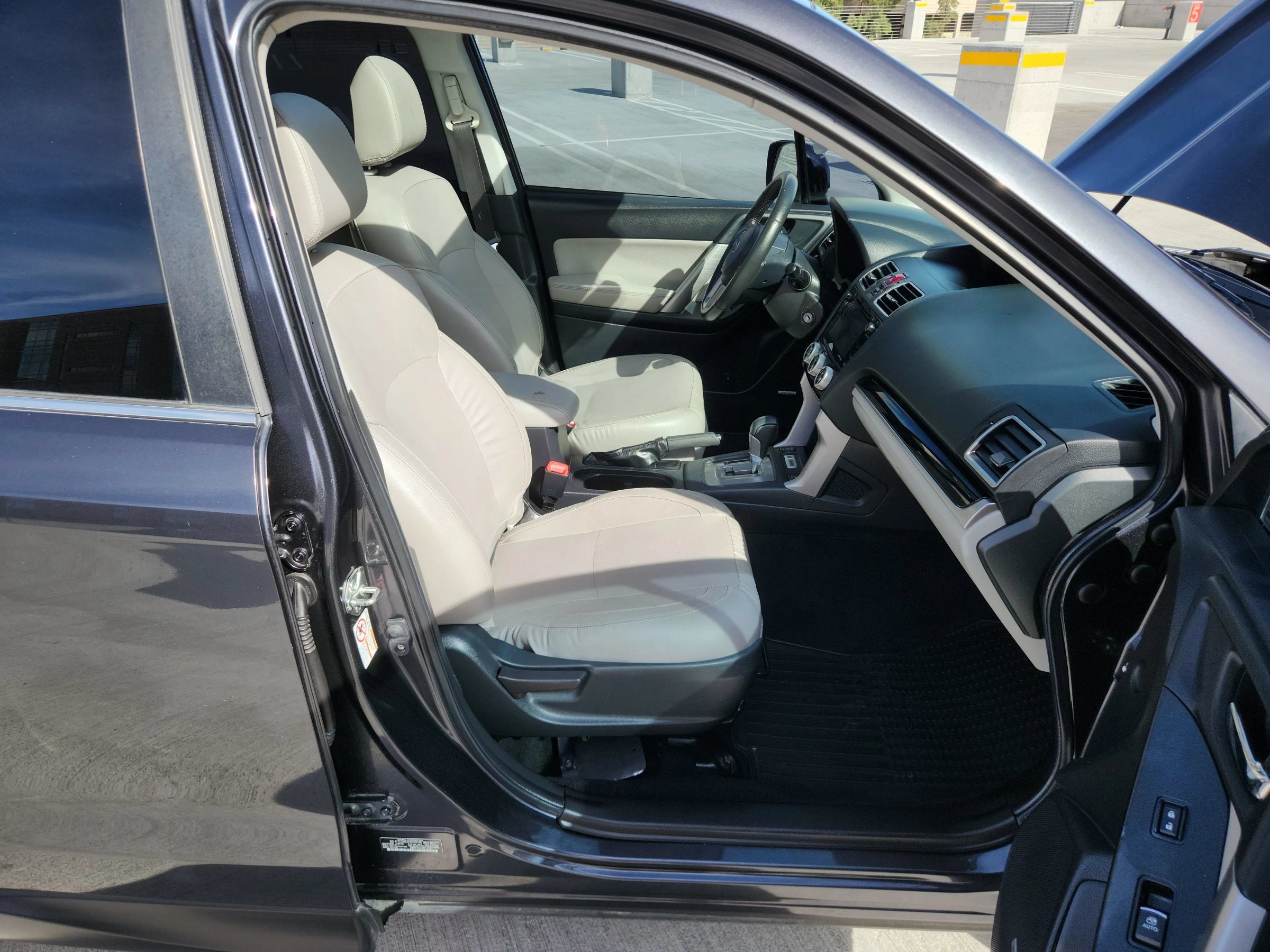 Used 2018 Subaru Forester 2.5i Limited AWD/4WD image 32