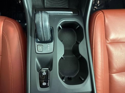 Used 2019 Volvo XC40 T5 Momentum image 31