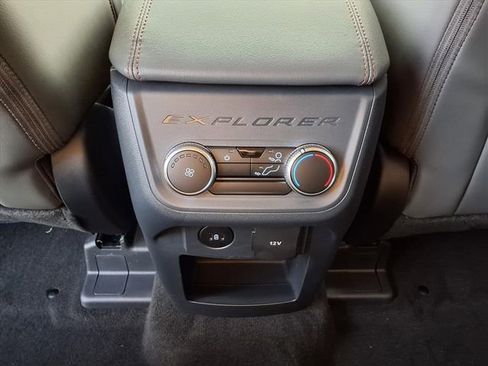 New 2026 Ford Explorer Active w/ Active Comfort Package image 4