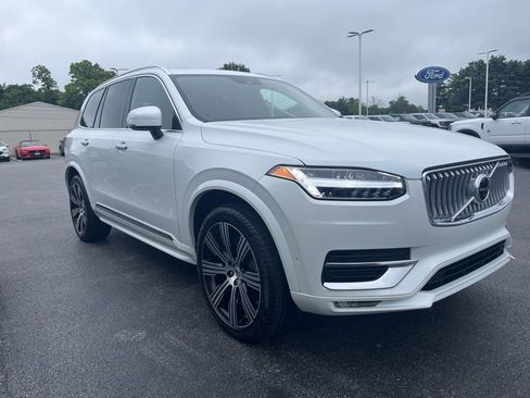Used 2022 Volvo XC90 T6 Inscription w/ Lounge Package image 6