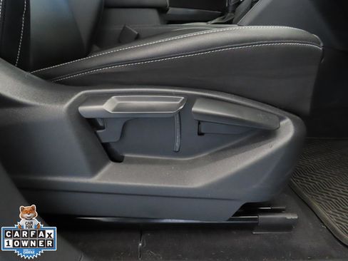 Used 2020 Volkswagen Atlas Cross Sport SE w/ Towing Package image 28