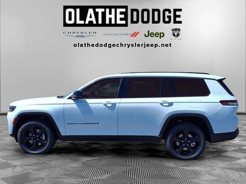 New 2026 Jeep Grand Cherokee L Limited AWD/4WD image 19