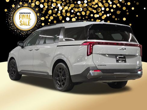 Certified 2025 Kia Carnival SX image 8