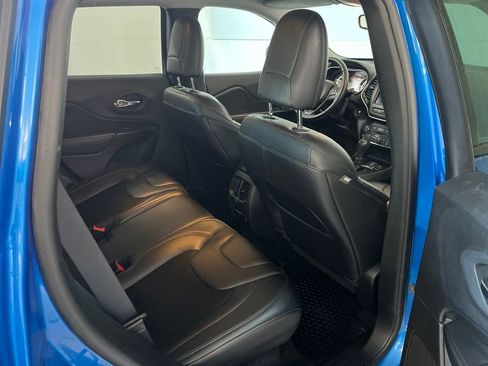 Used 2020 Jeep Cherokee Trailhawk w/ Cold Weather Group image 24