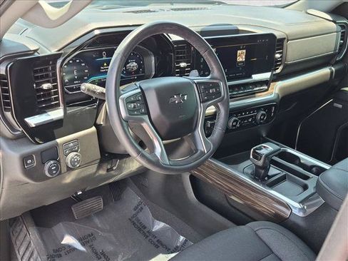 Used 2023 Chevrolet Silverado 1500 RST w/ Convenience Package II RWD image 10