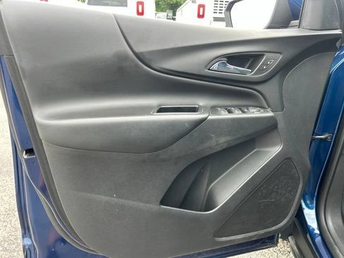 Used 2022 Chevrolet Equinox LT FWD image 11