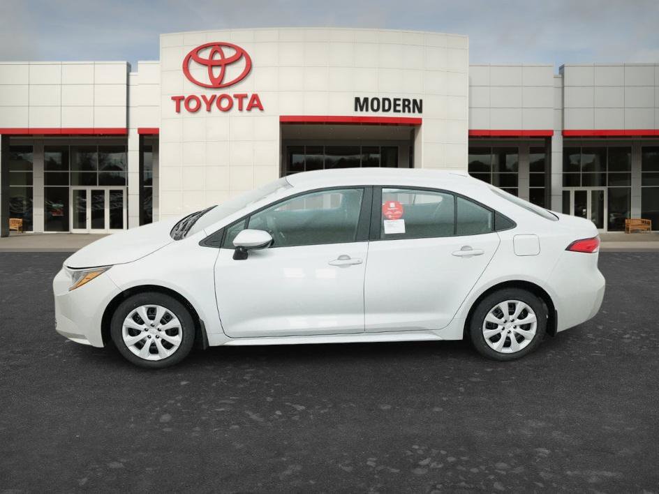 New 2027 Toyota Corolla LE FWD image 3