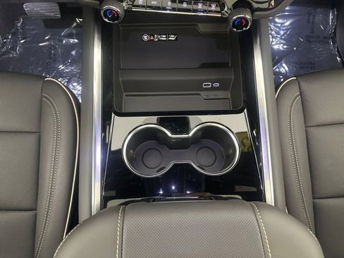 New 2025 Chevrolet Tahoe Premier image 15