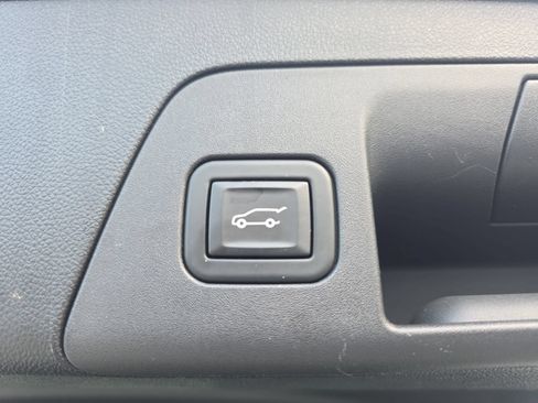 Used 2023 Buick Envision Essence FWD image 13