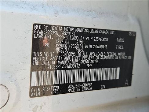Used 2023 Toyota RAV4 XSE AWD/4WD image 18