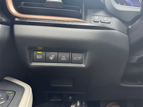 Used 2026 Toyota Grand Highlander AWD Hybrid image 28