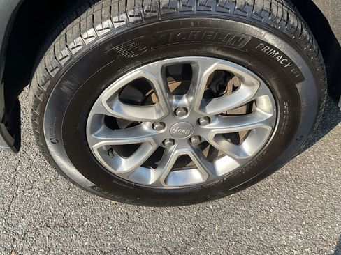 Used 2015 Jeep Grand Cherokee Limited w/ Luxury Group II image 9