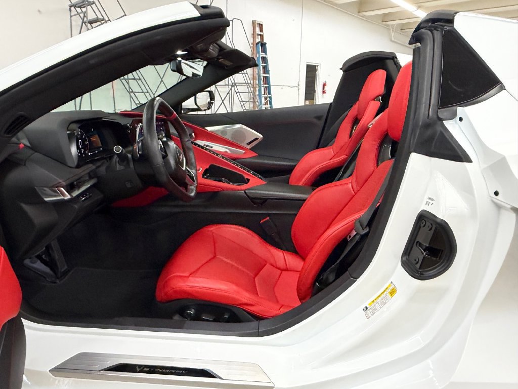 Used 2024 Chevrolet Corvette Stingray Preferred Conv w/ Z51 Performance Package RWD image 9