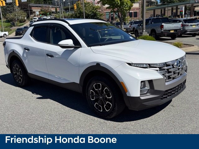 Used 2022 Hyundai Santa Cruz SEL w/ Activity Package FWD image 3