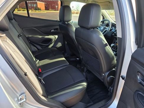 Used 2021 Buick Encore Preferred w/ Safety Package II image 25