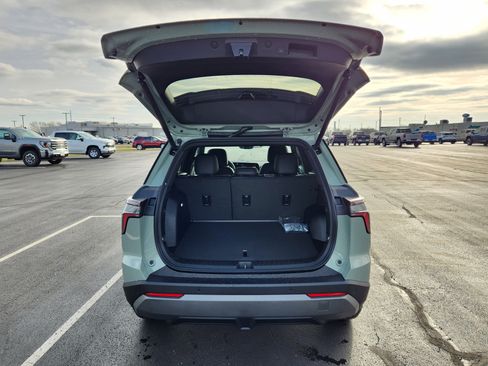 New 2026 Chevrolet Equinox LT w/ Convenience Package II image 7