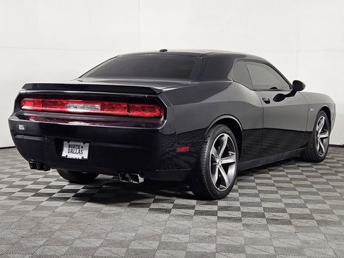 Used 2014 Dodge Challenger R/T image 5