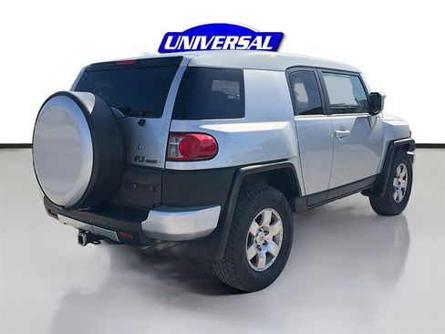 Used 2007 Toyota FJ Cruiser 2WD image 7