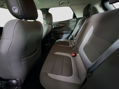 Used 2024 Chevrolet TrailBlazer LT FWD image 25