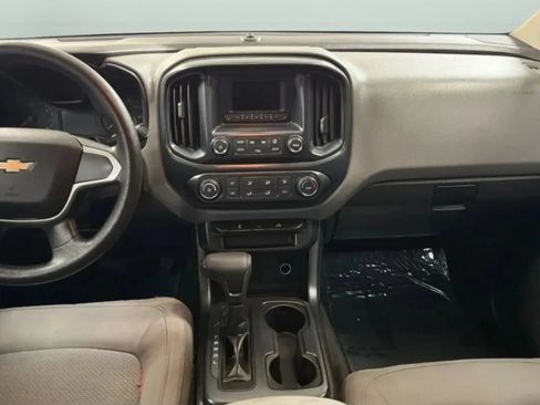 Used 2017 Chevrolet Colorado W/T w/ WT Convenience Package RWD image 16