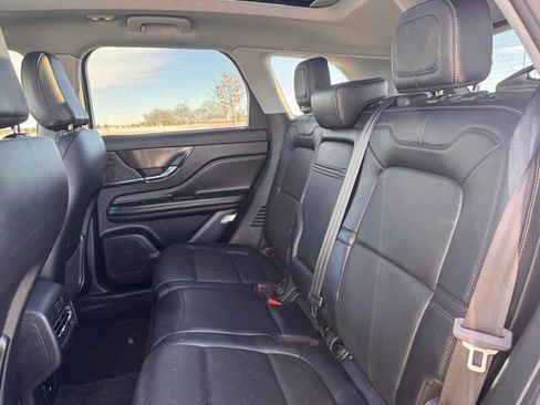 Used 2022 Lincoln Corsair AWD w/ Premium Package image 29