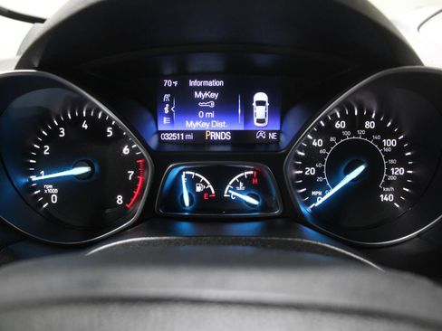 Used 2019 Ford Escape Titanium image 9