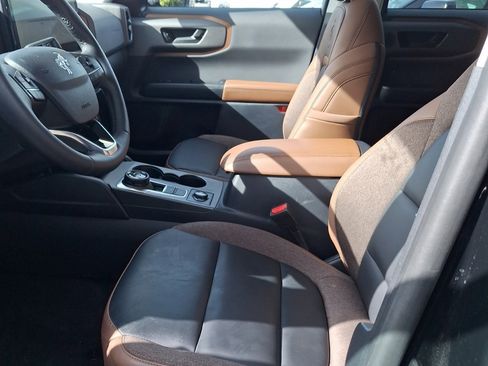 Used 2025 Ford Bronco Sport Outer Banks w/ Outer Banks Tech Package+ image 8