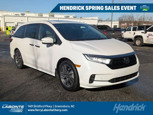 Used 2023 Honda Odyssey Touring image 1