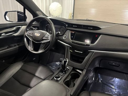 Used 2022 Cadillac XT5 Premium Luxury FWD image 19