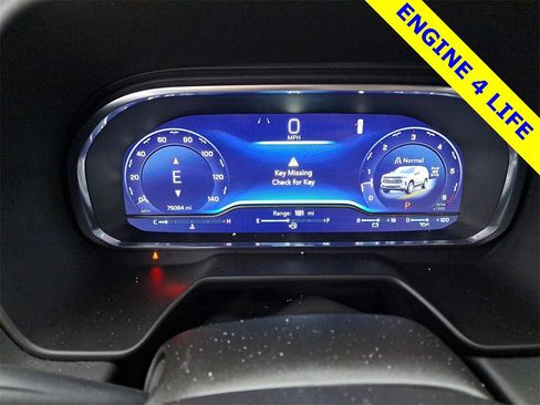 Used 2024 Chevrolet Suburban Premier image 9