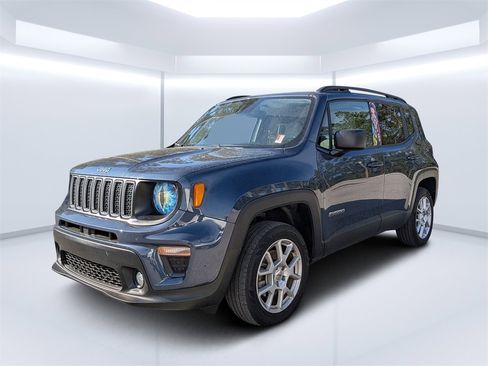 Used 2022 Jeep Renegade Latitude image 7