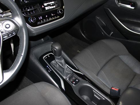 Used 2021 Toyota Corolla SE FWD image 14
