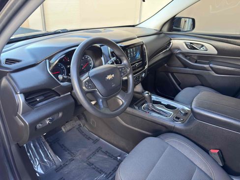 Used 2018 Chevrolet Traverse LS image 26