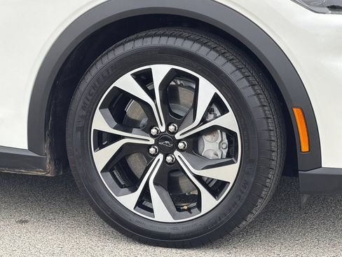 Used 2025 Ford Mustang Mach-E Select RWD image 32