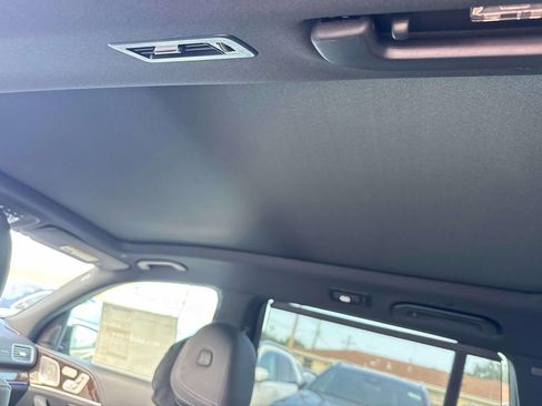 New 2026 Mercedes-Benz GLS 580 4MATIC image 8