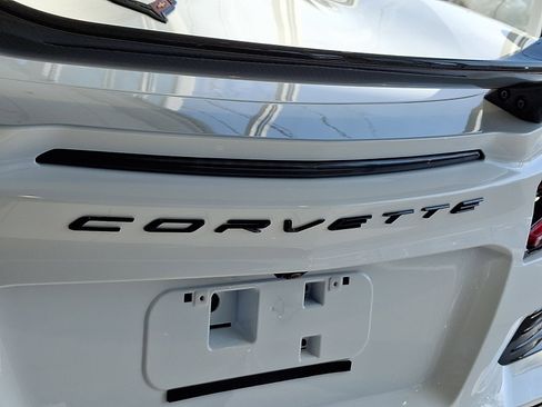 Used 2024 Chevrolet Corvette Z06 w/ Z07 Performance Package image 27