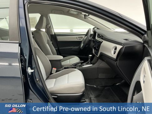 Used 2018 Toyota Corolla LE image 25
