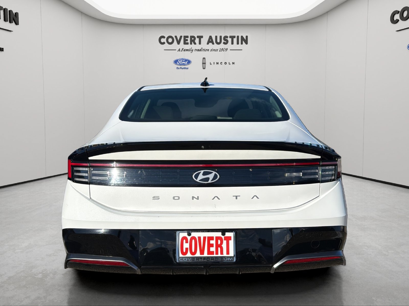 Used 2025 Hyundai Sonata SEL FWD image 4