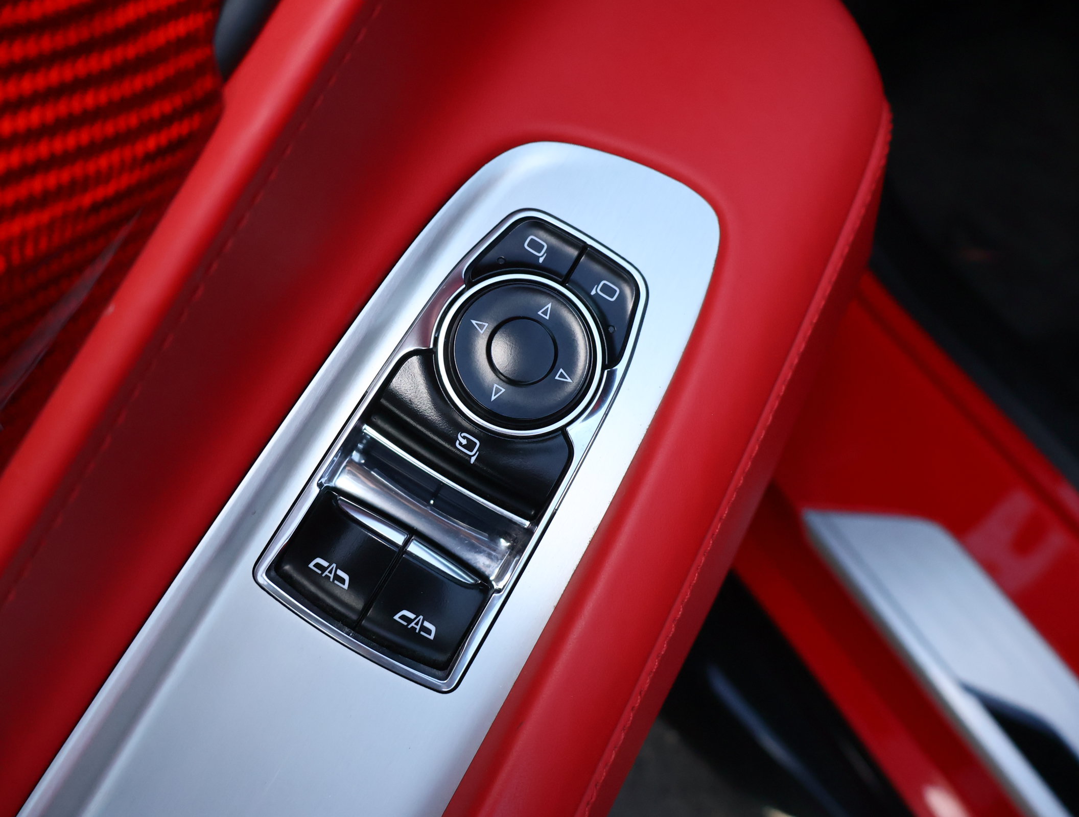 Used 2023 Chevrolet Corvette Z06 RWD image 8