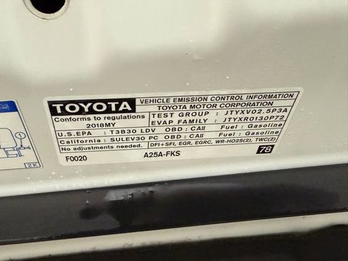 Used 2018 Toyota Camry XSE image 33
