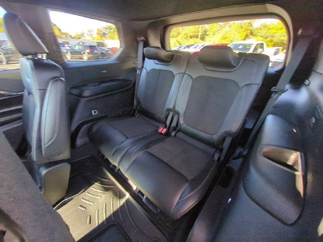 Used 2022 Jeep Grand Cherokee L Laredo AWD/4WD image 29