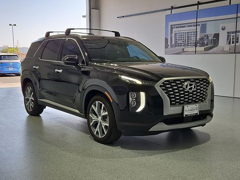 Used 2021 Hyundai Palisade SEL w/ Convenience Package FWD image 2