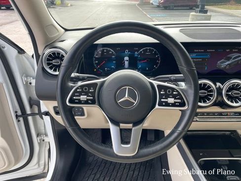 Used 2023 Mercedes-Benz GLB 250 w/ Premium Package image 24