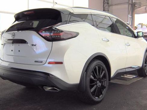 Used 2024 Nissan Murano SV w/ SV Midnight Edition Package image 3