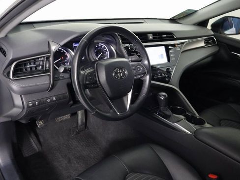 Used 2020 Toyota Camry SE image 7