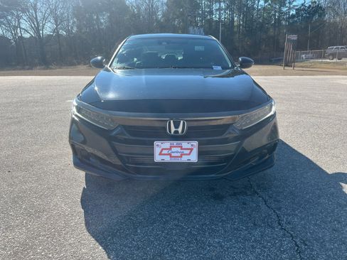 Used 2022 Honda Accord Sport image 11