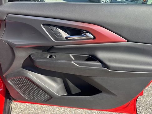 New 2025 Chevrolet Equinox EV RS image 27