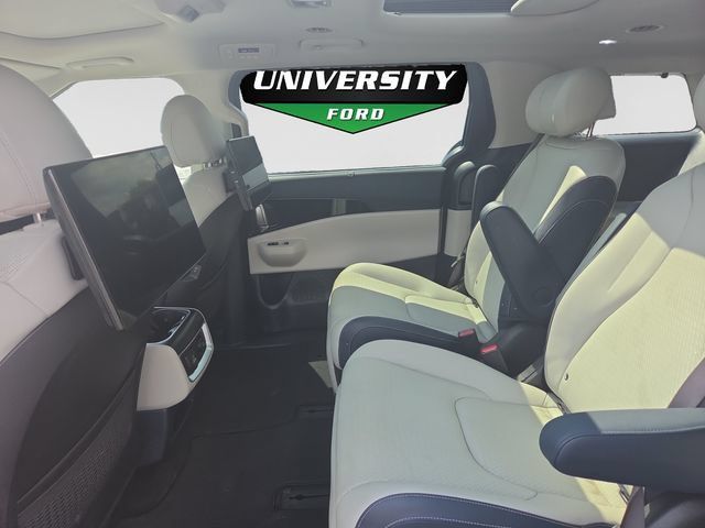 Used 2025 Kia Carnival SX Prestige FWD image 9