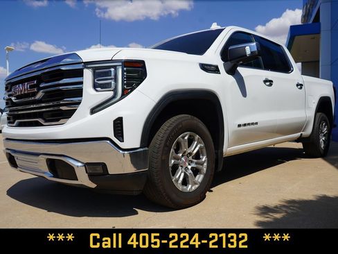 Used 2025 GMC Sierra 1500 SLT RWD image 4