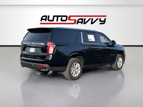 Used 2021 Chevrolet Suburban Premier w/ Premium Package AWD/4WD image 7